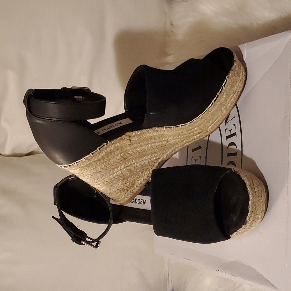 Steve Madden Jaylen Wedge Sandals